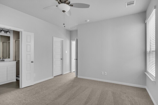 Building Photo - 6915 Yellow Hammer Wy