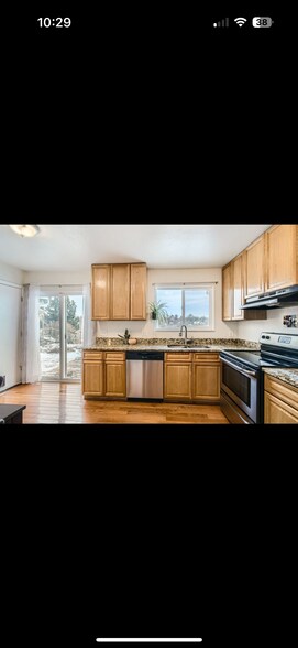 Building Photo - 2723 E 96th Way