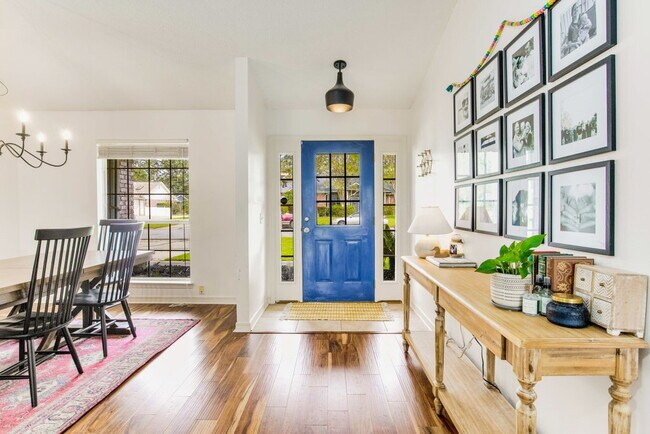 Building Photo - Available first week of May!