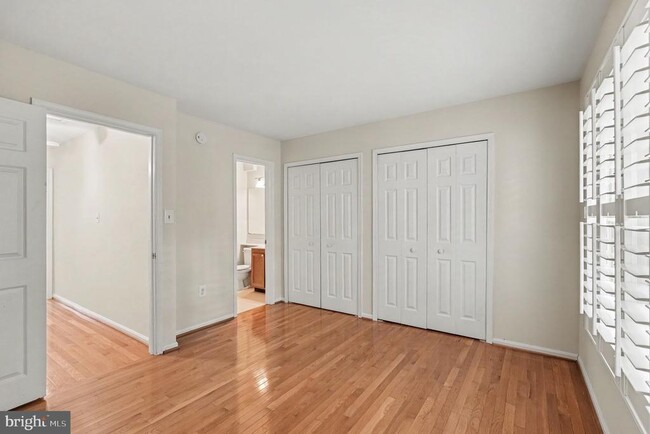 Building Photo - 15067 Maple Glen Ct