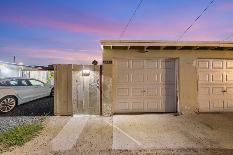 Building Photo - 4440 Clairemont Dr