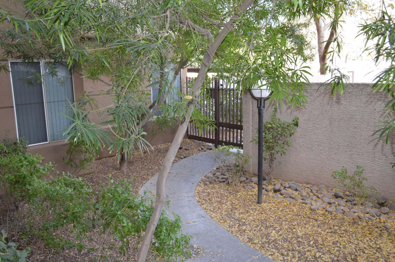 trail on complex - 1701 E Colter St