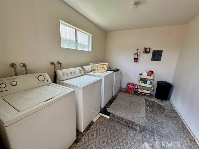 Building Photo - 7631 Ellis Ave