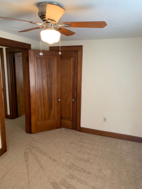 Building Photo - 326 N Bentley Ave