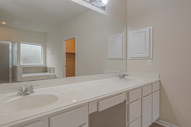 Building Photo - 3235 Quarry Place Lane