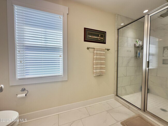 Building Photo - 102 Bogue Harbor Ct