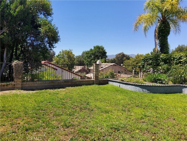 Building Photo - 25540 Pembrook Pl