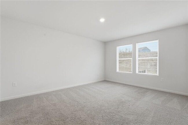 Building Photo - 564 Pemberton St