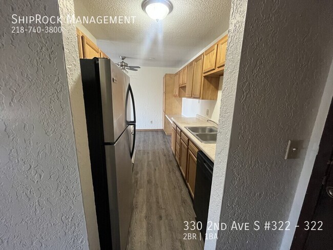 Building Photo - 330 2nd Ave S