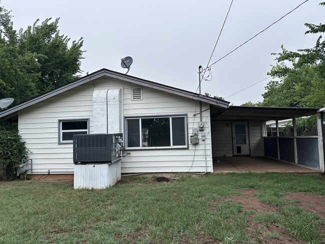 Building Photo - 2720 NW 49th St