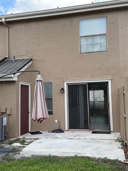 Building Photo - 604 Casa Park A Ct
