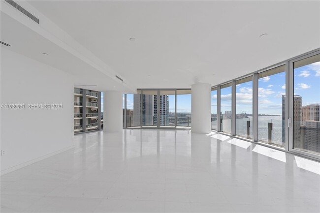 Building Photo - 300 Biscayne Blvd Way