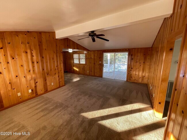 Building Photo - 114 Palmetto Dr