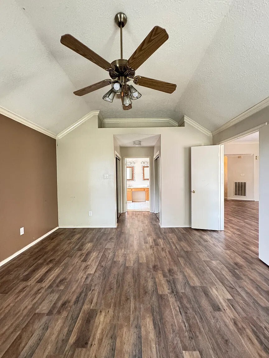 Building Photo - 4619 Trevor Hill Dr