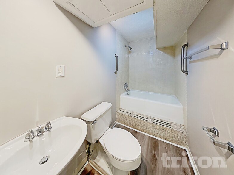 Building Photo - 567 Shannon Green Cir SW