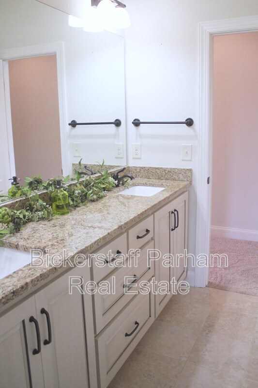 Building Photo - 7165 Bridgemill Dr