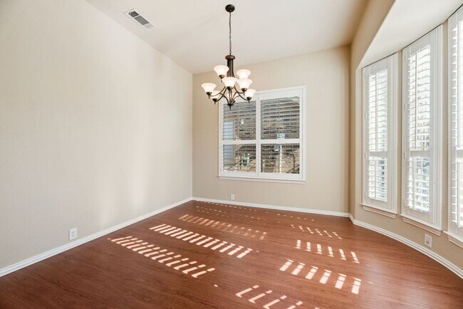 Building Photo - Luxury Living at FairWays North at Westridge