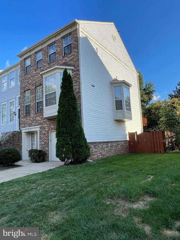 Building Photo - 47692 Sandbank Square