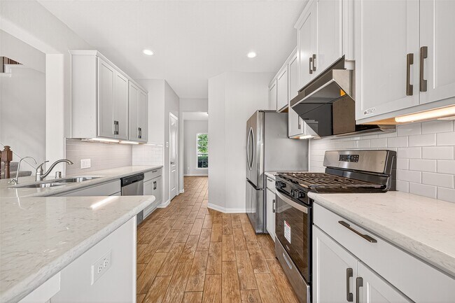 Building Photo - 9738 Willowmoor Lane