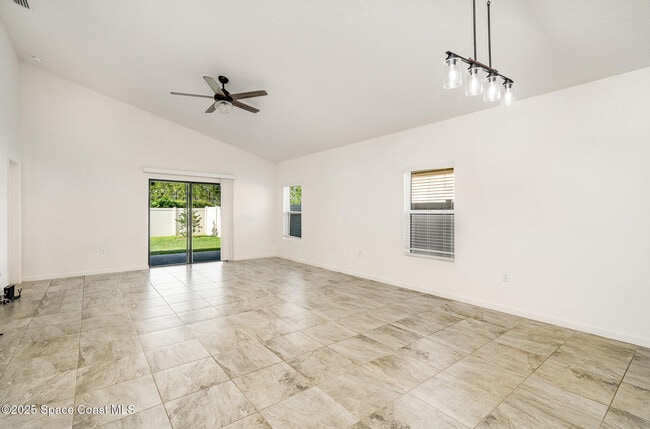 Building Photo - 4028 Alligator Flag Cir