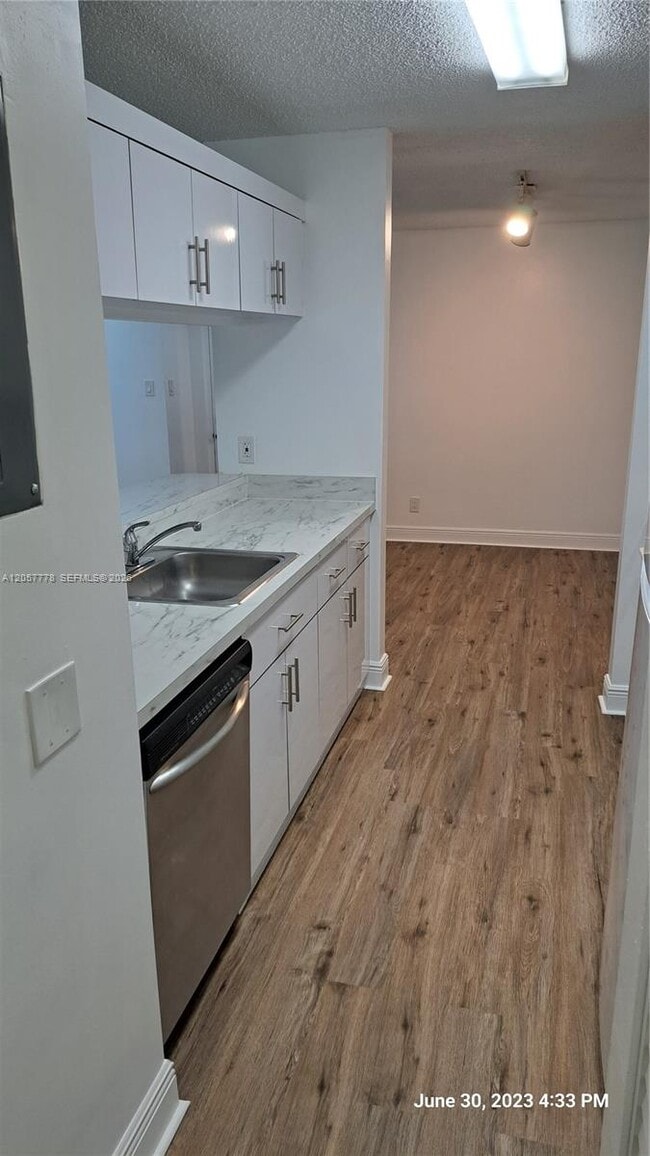 Building Photo - 15770 SW 106th Terrace