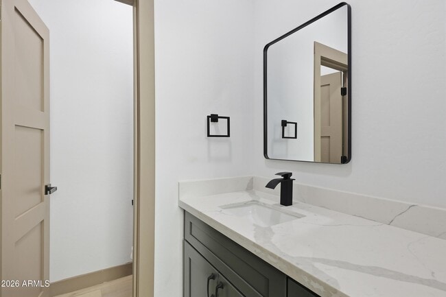 Building Photo - 2813 Trumbull Rd