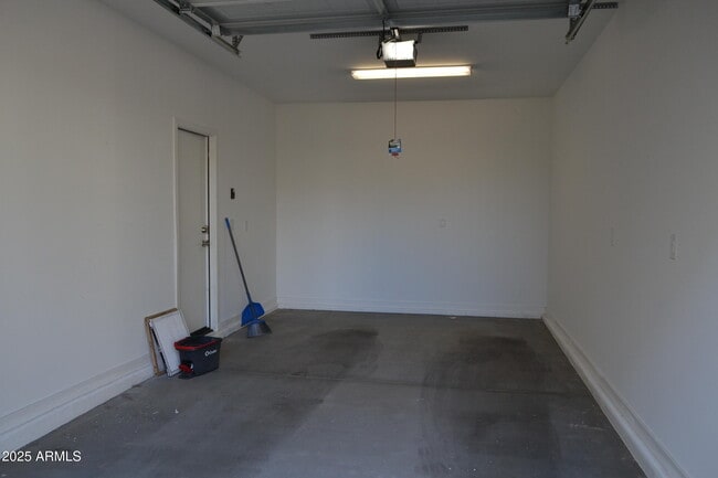 Building Photo - 4808 S Ferric