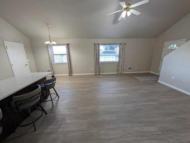 Building Photo - 4514 Laramie St