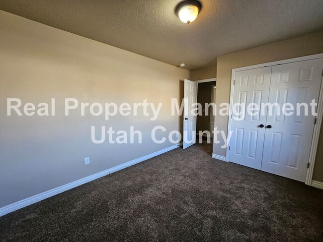 Building Photo - Short Term Lease With Option To Renew