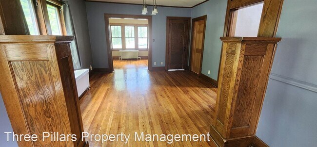 Building Photo - 4 br, 3 bath House - 511 5th Ave NW
