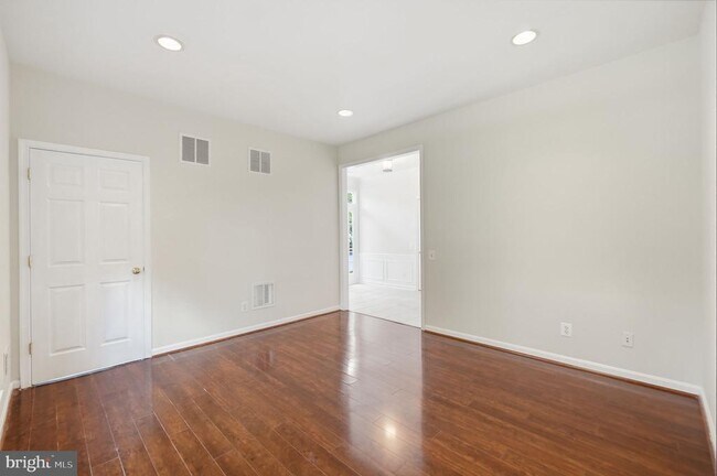 Building Photo - 13318 Summer Garden Walk