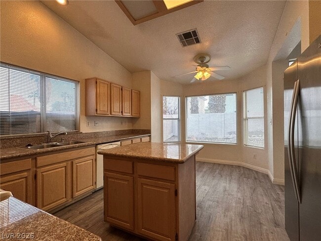 Building Photo - 6521 Bellwood Ct