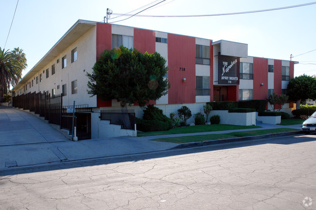Building Photo - The Napoleon Apartments