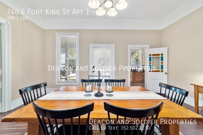 Building Photo - 740 E Fort King St