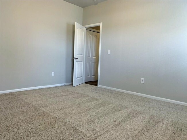 Building Photo - 3323 Brywood Dr