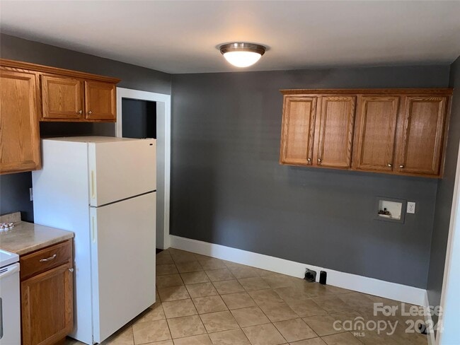 Building Photo - 2017 Kenilworth Ave