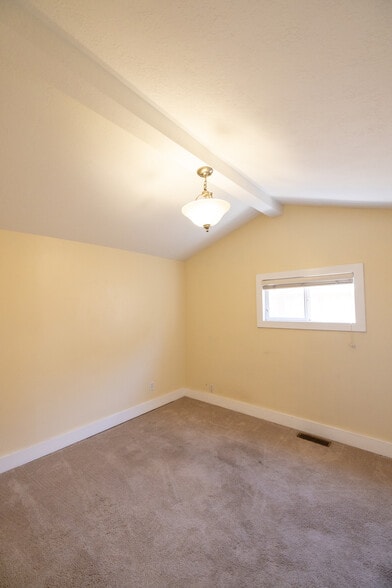 Guest Bedroom - 1745 Lake St