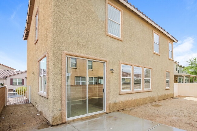 Building Photo - 6674 Brick House Ave
