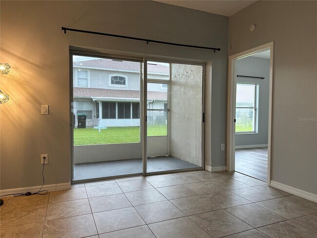 Building Photo - 14572 Laguna Beach Cir