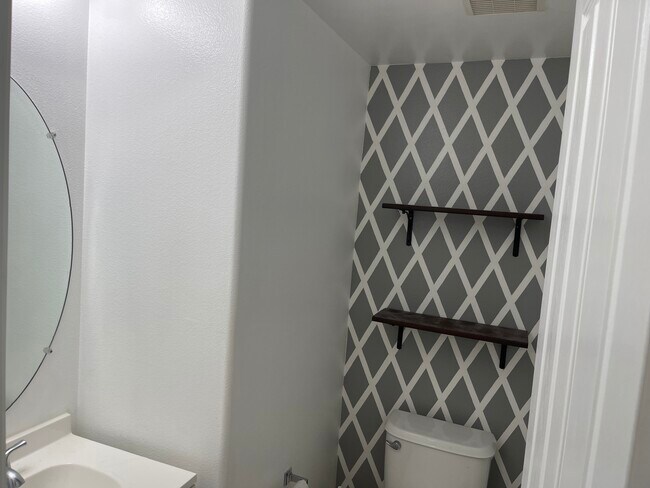 Downstairs half bath - 91-1031 Kaipalaoa St