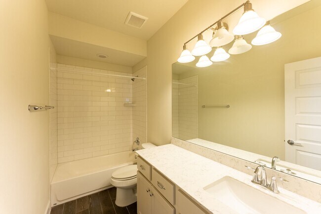 Building Photo - Spacious, Stylish, and Perfectly Located 3 Bedrooms, 2.5 Bathrooms in North Shields!!!