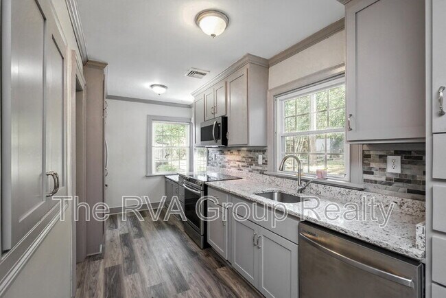 Building Photo - 13141 Overhill Dr