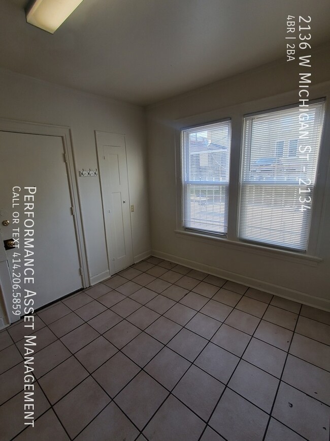 Building Photo - 2136 W Michigan St