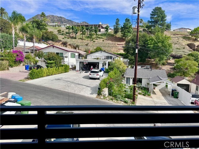 Building Photo - 10787 Las Lunitas Ave