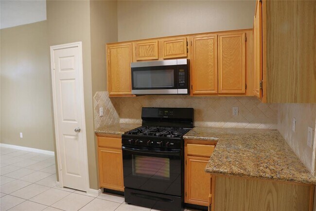 Building Photo - 3518 Stacy Park Cir