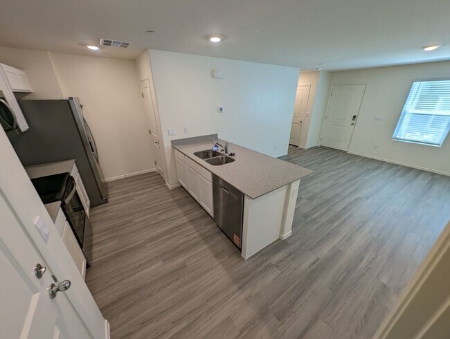 Building Photo - 5019 Chapin Mesa Ave