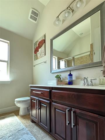 Building Photo - 303 Dorset Ct