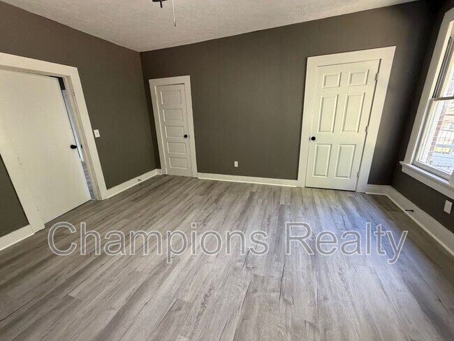 Building Photo - 948 Belvedere Dr