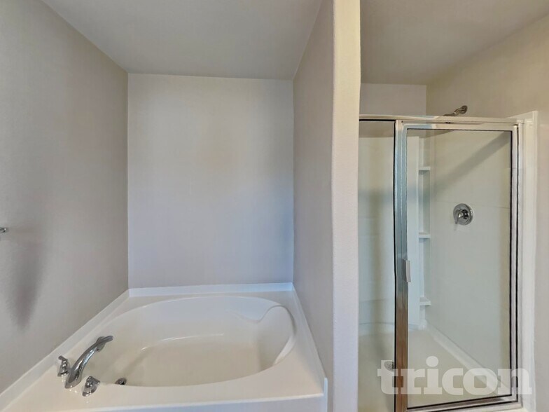 Building Photo - 232 Rustling Way