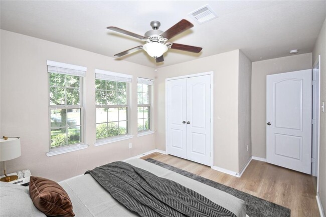 Building Photo - 24034 Schults Meadow Ln